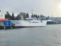 Kapal longliner kanggo didol