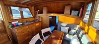 Kapal tanker minyak/bahan kimia kanggo didol