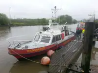 Kapal survey kanggo didol