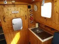 Kapal kerja kanggo didol