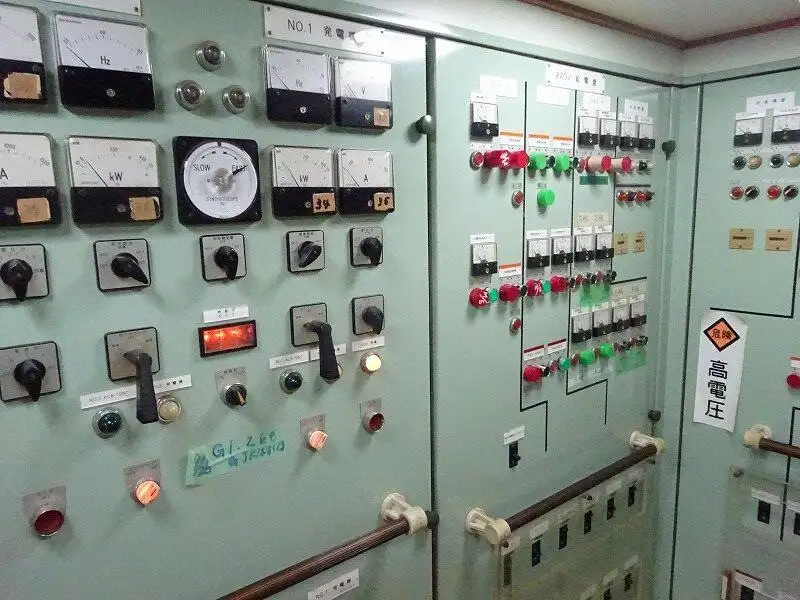 Kapal longliner kanggo didol