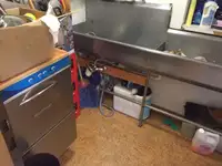 Kapal kontainer kanggo didol