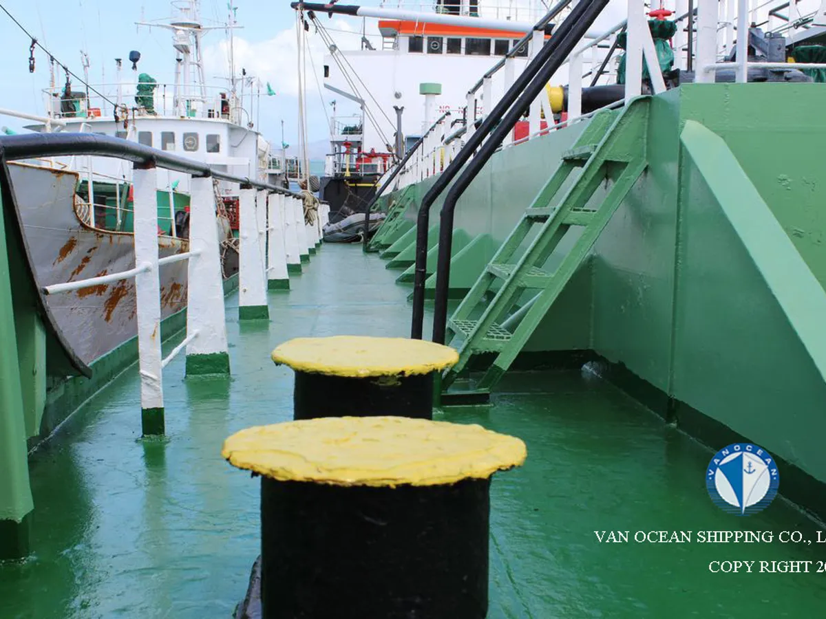 Kapal tanker minyak/bahan kimia kanggo didol