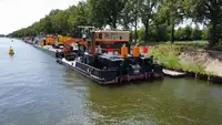 Kapal kontainer kanggo didol