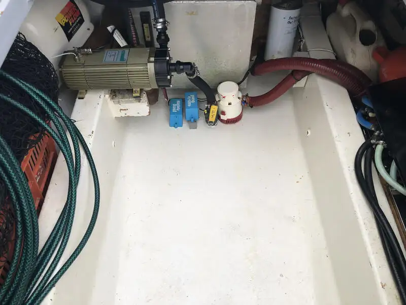 Kapal riset kanggo didol