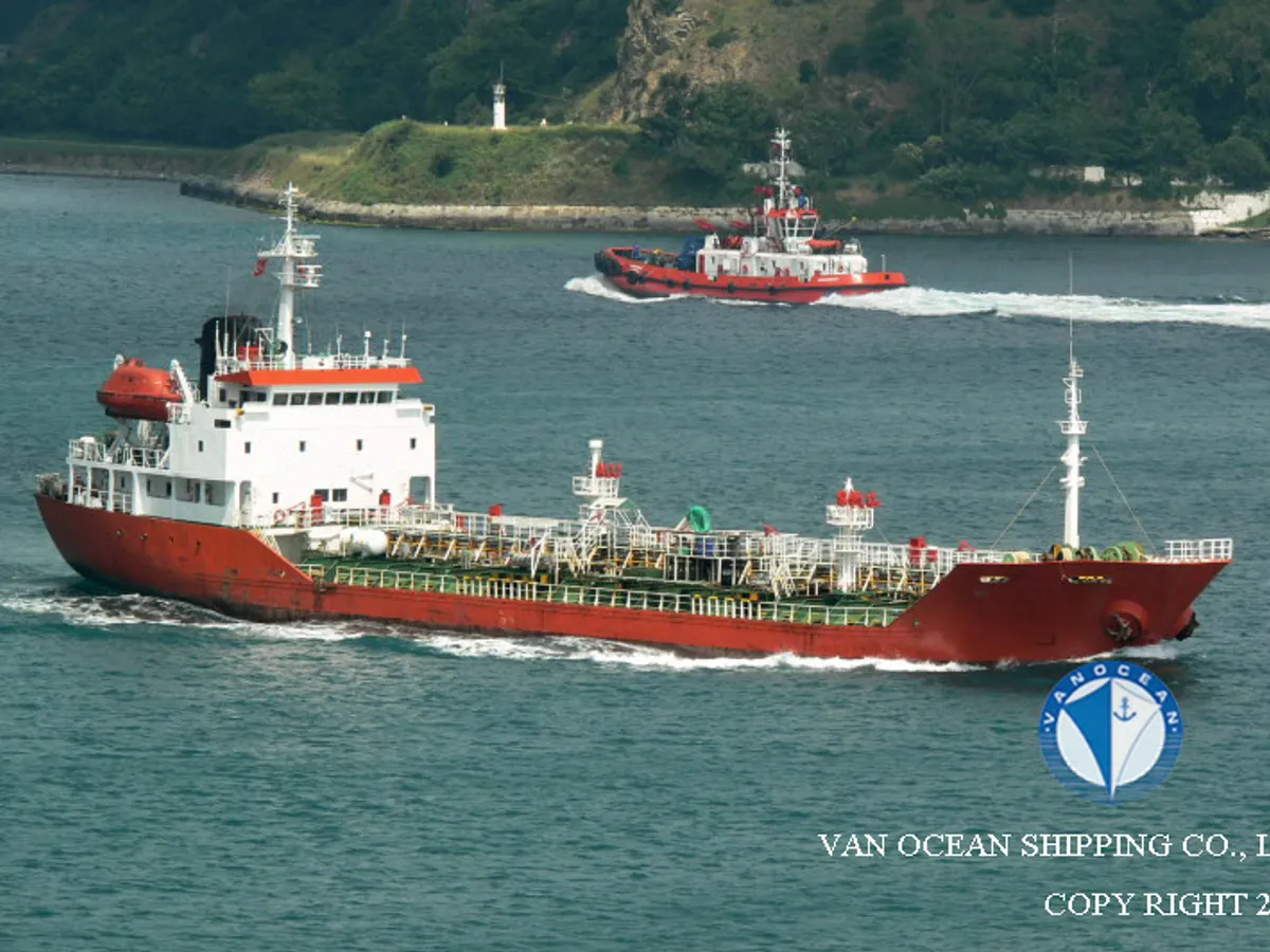 Kapal tanker minyak/bahan kimia kanggo didol