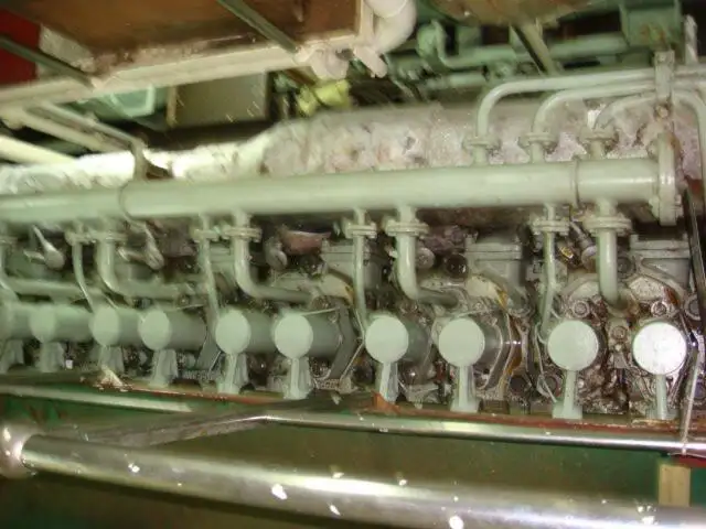 Kapal longliner kanggo didol