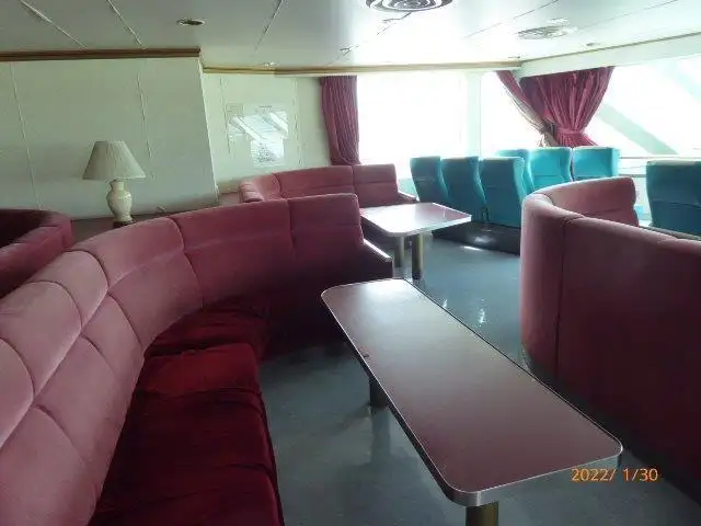 Kapal feri kanggo didol