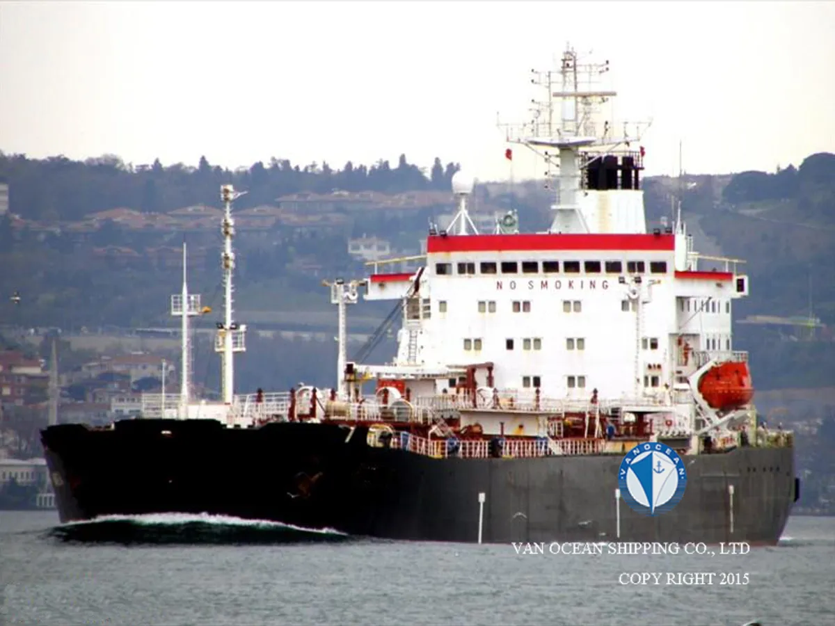 Kapal tanker minyak/bahan kimia kanggo didol
