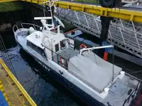 Kapal survey kanggo didol