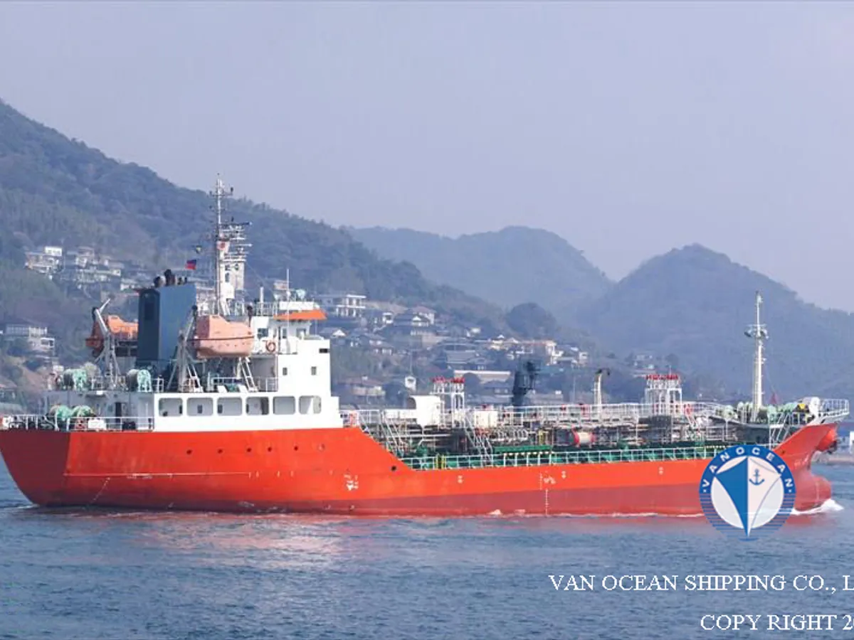Kapal tanker minyak/bahan kimia kanggo didol