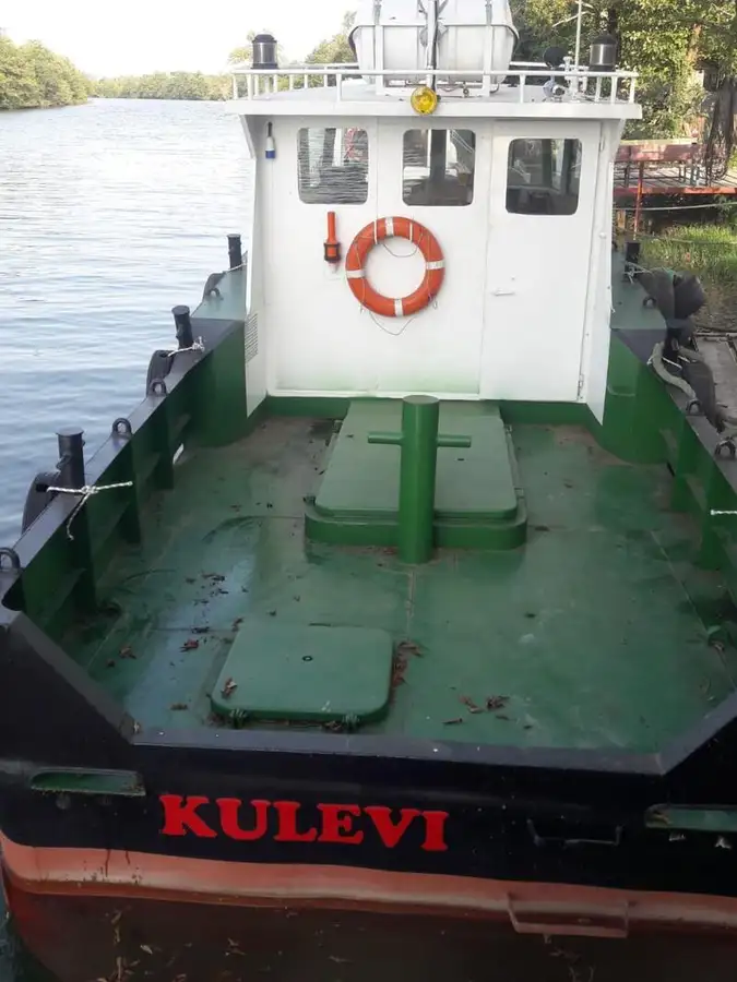 Kapal kerja kanggo didol