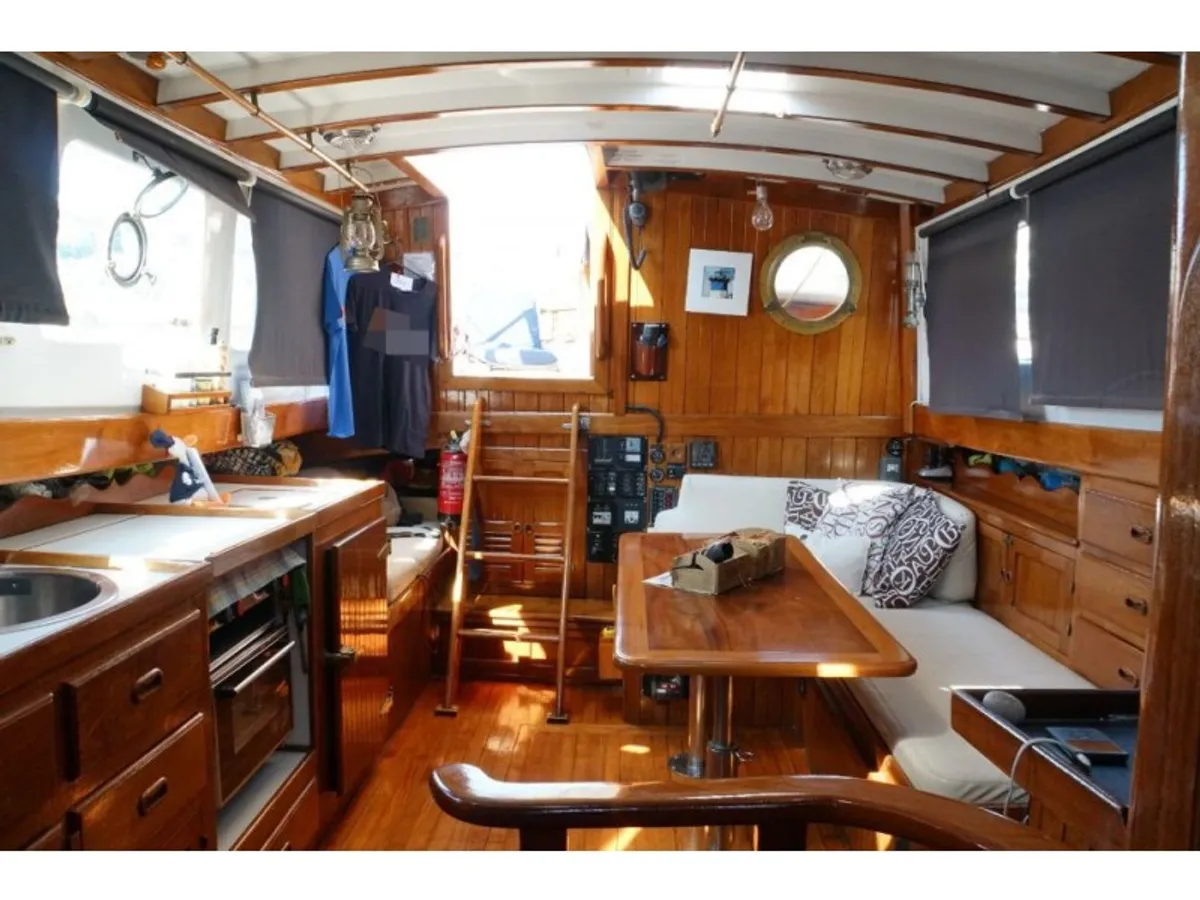 Yacht kanggo didol