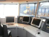 Kapal kontainer kanggo didol