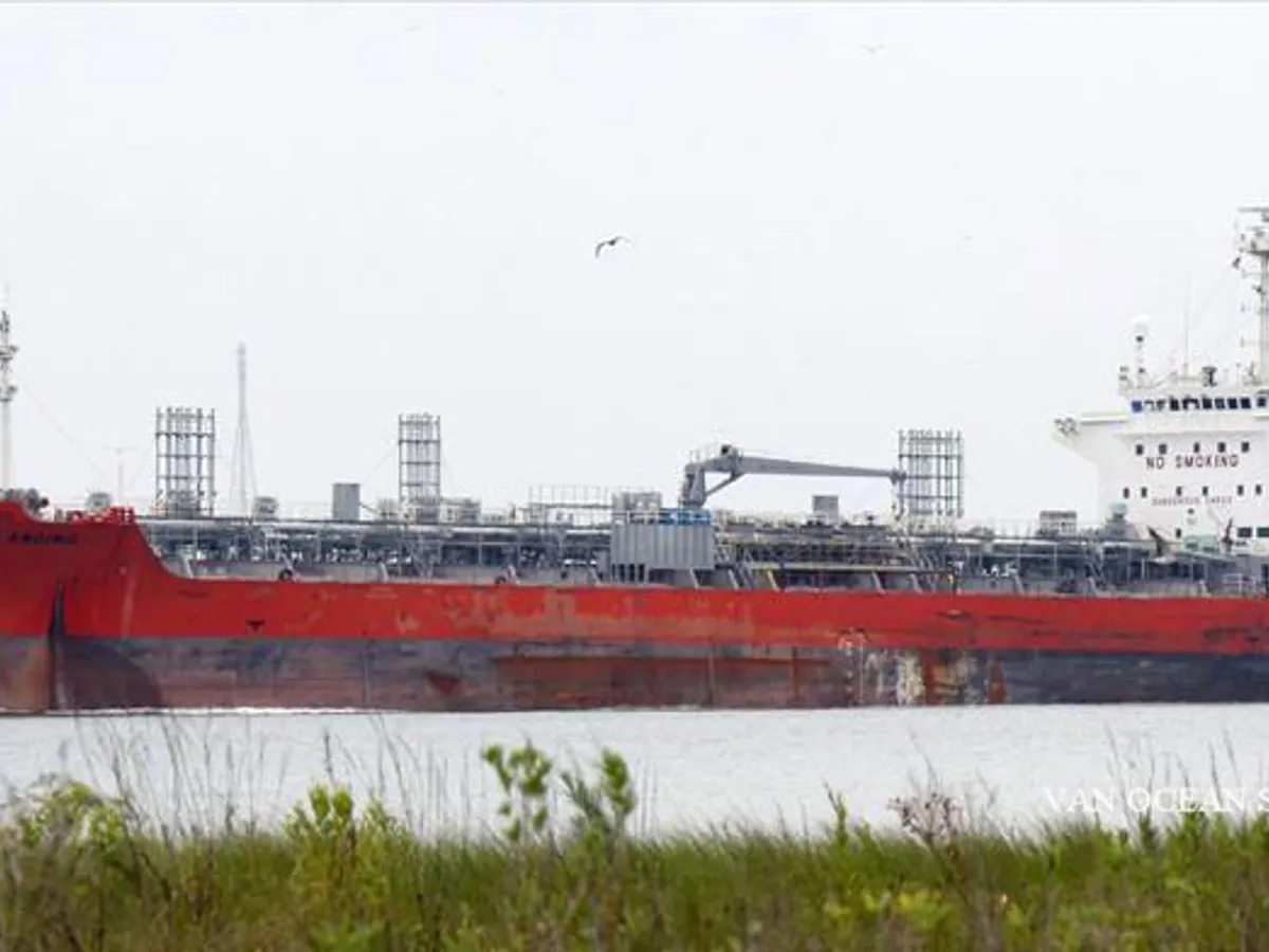 Kapal tanker minyak/bahan kimia kanggo didol