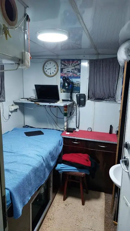 Kapal tanker minyak/bahan kimia kanggo didol