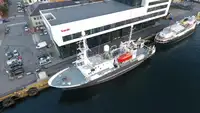 Kapal kontainer kanggo didol