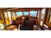 Yacht kanggo didol