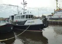 Kapal kerja kanggo didol