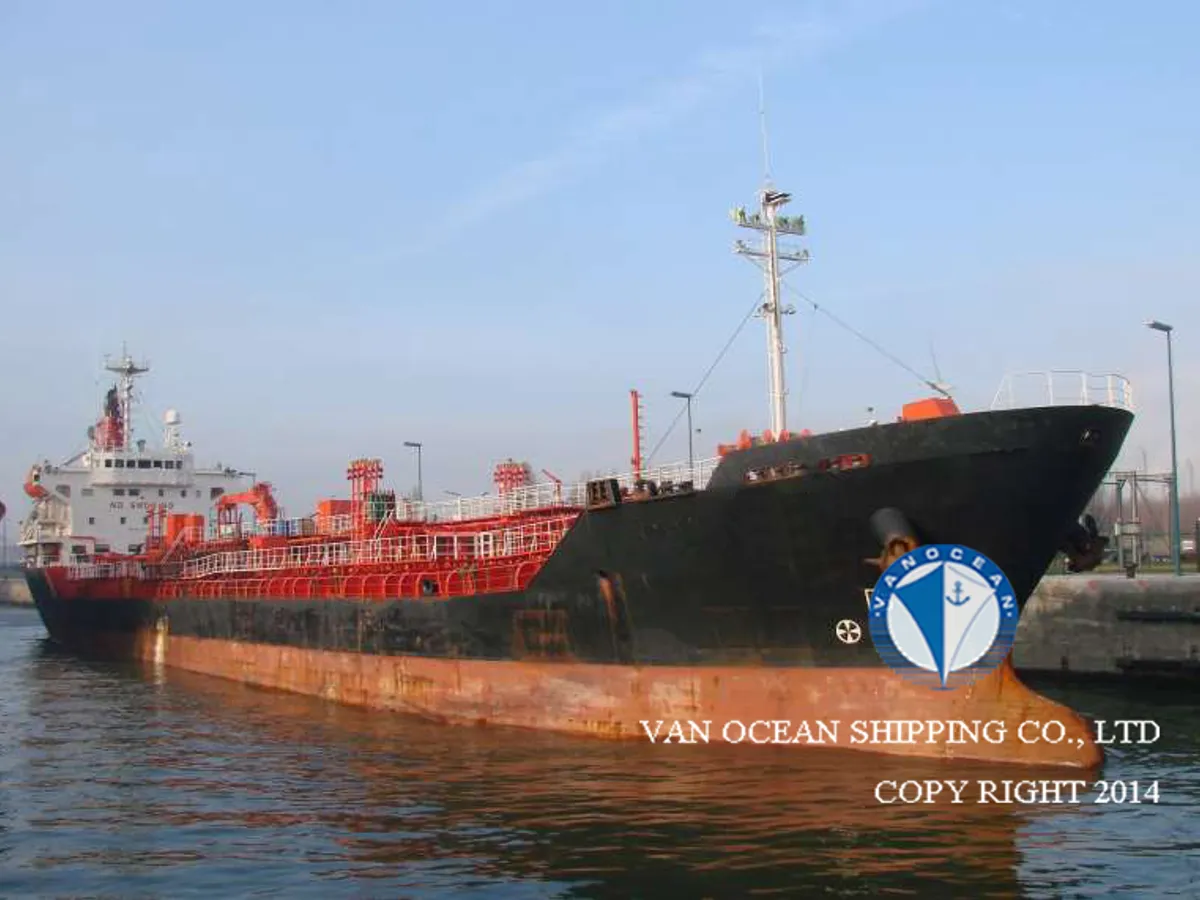 Kapal tanker minyak/bahan kimia kanggo didol