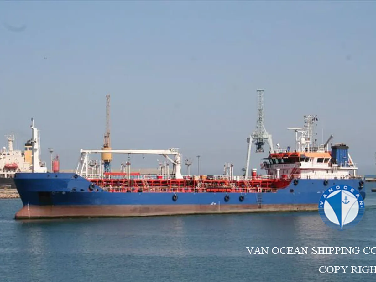 Kapal tanker minyak/bahan kimia kanggo didol