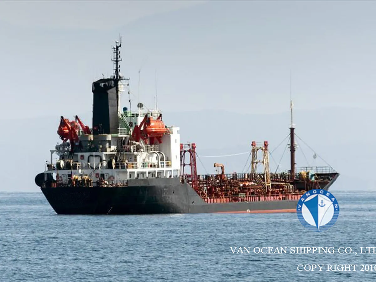 Kapal tanker minyak/bahan kimia kanggo didol