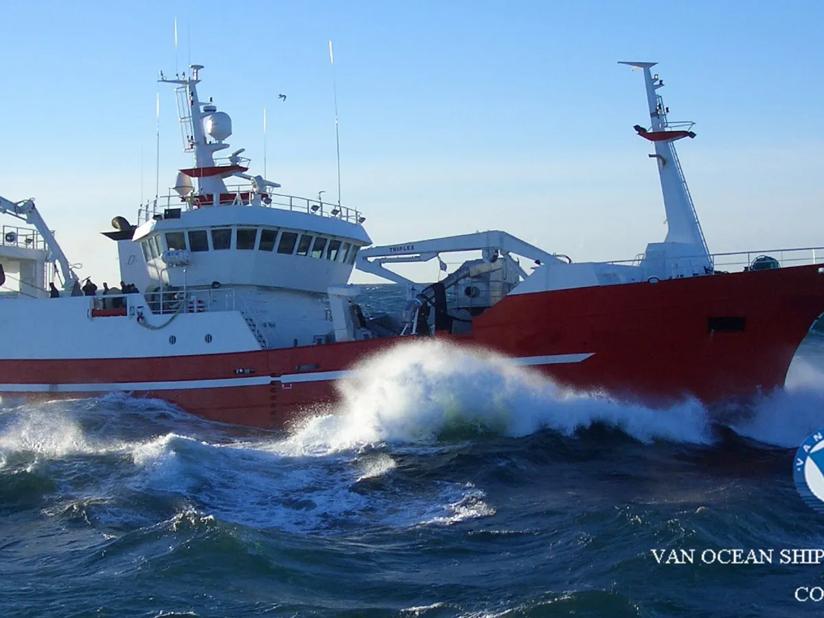 Kapal trawler kanggo didol