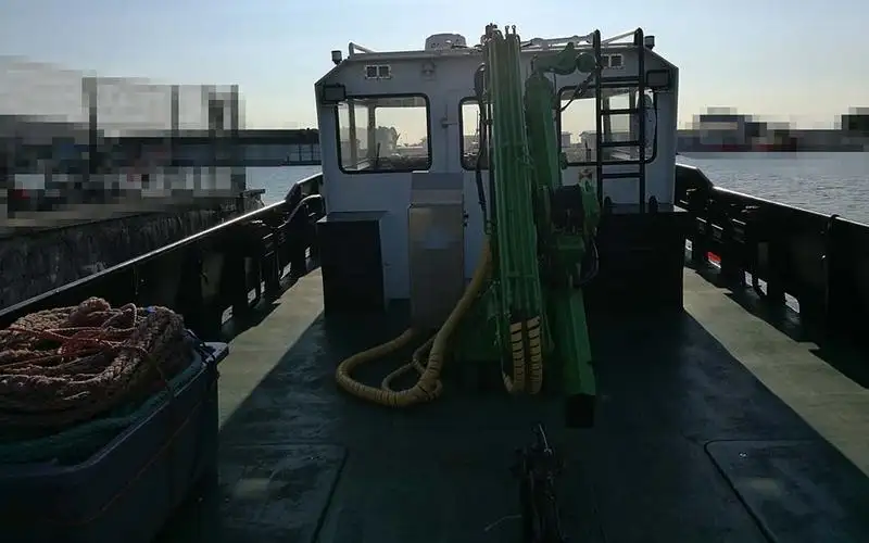 Kapal kerja kanggo didol