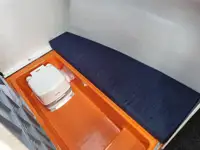 Kapal kontainer kanggo didol
