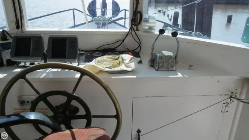 Kapal trawler kanggo didol