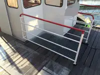 Kapal kontainer kanggo didol