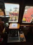 Kapal kontainer kanggo didol