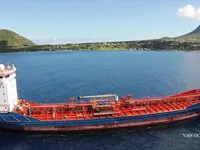 Kapal tanker minyak/bahan kimia kanggo didol