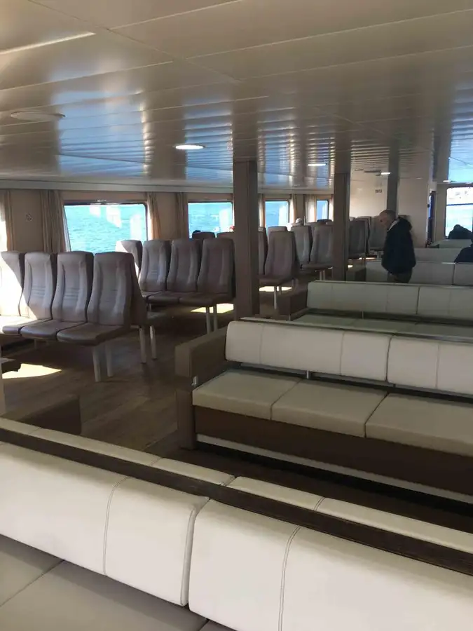 Kapal feri kanggo didol
