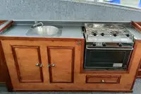 Kapal kerja kanggo didol