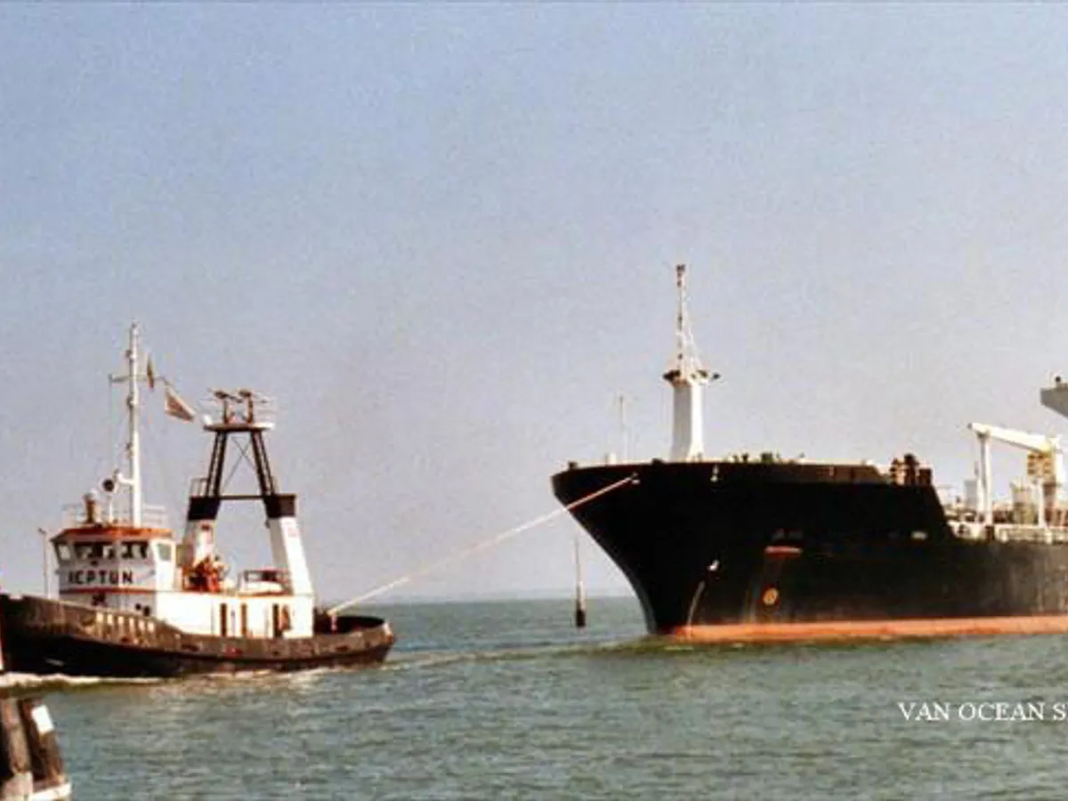 Kapal tanker minyak/bahan kimia kanggo didol