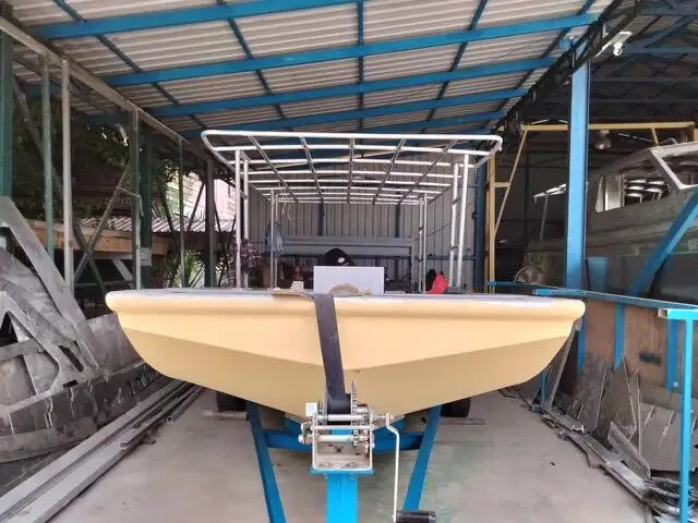 Kapal kerja kanggo didol