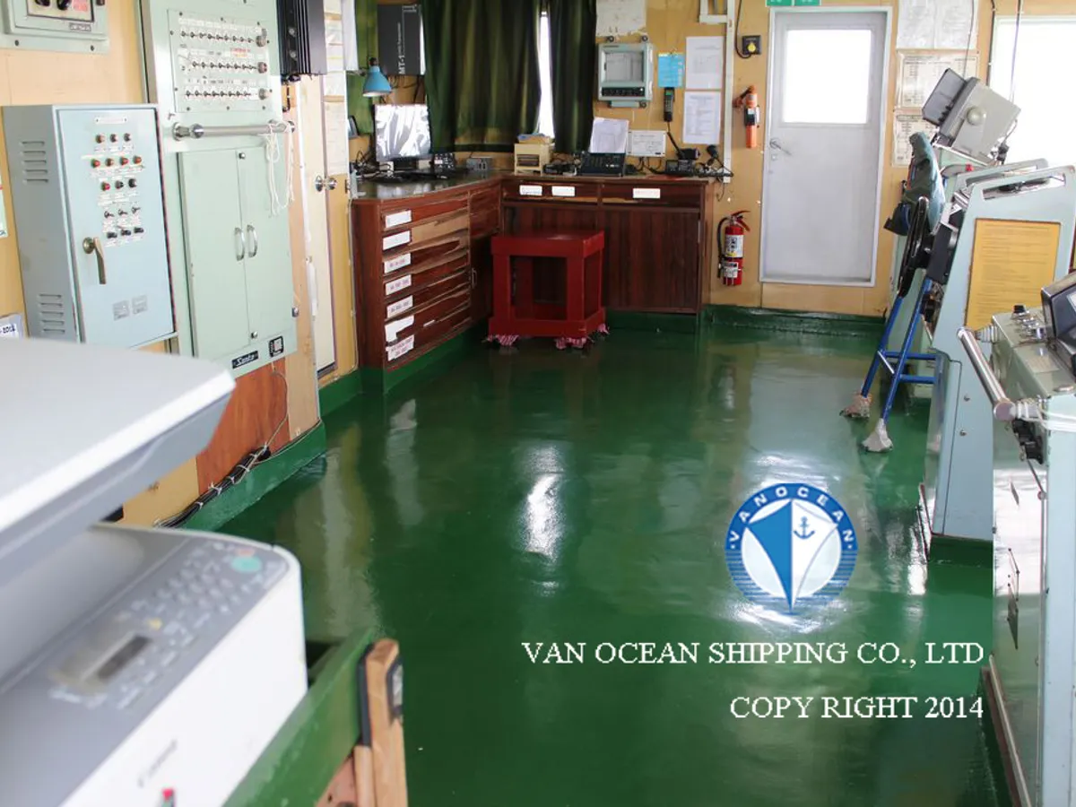 Kapal tanker minyak/bahan kimia kanggo didol