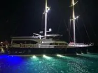 Yacht kanggo didol