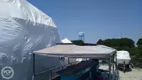 Kapal kontainer kanggo didol