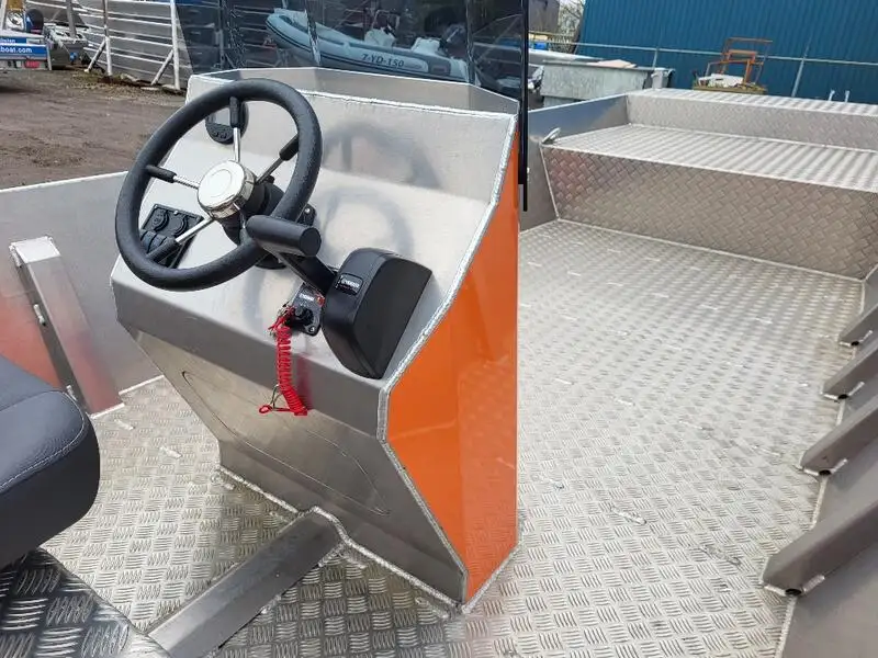 Kapal kerja kanggo didol