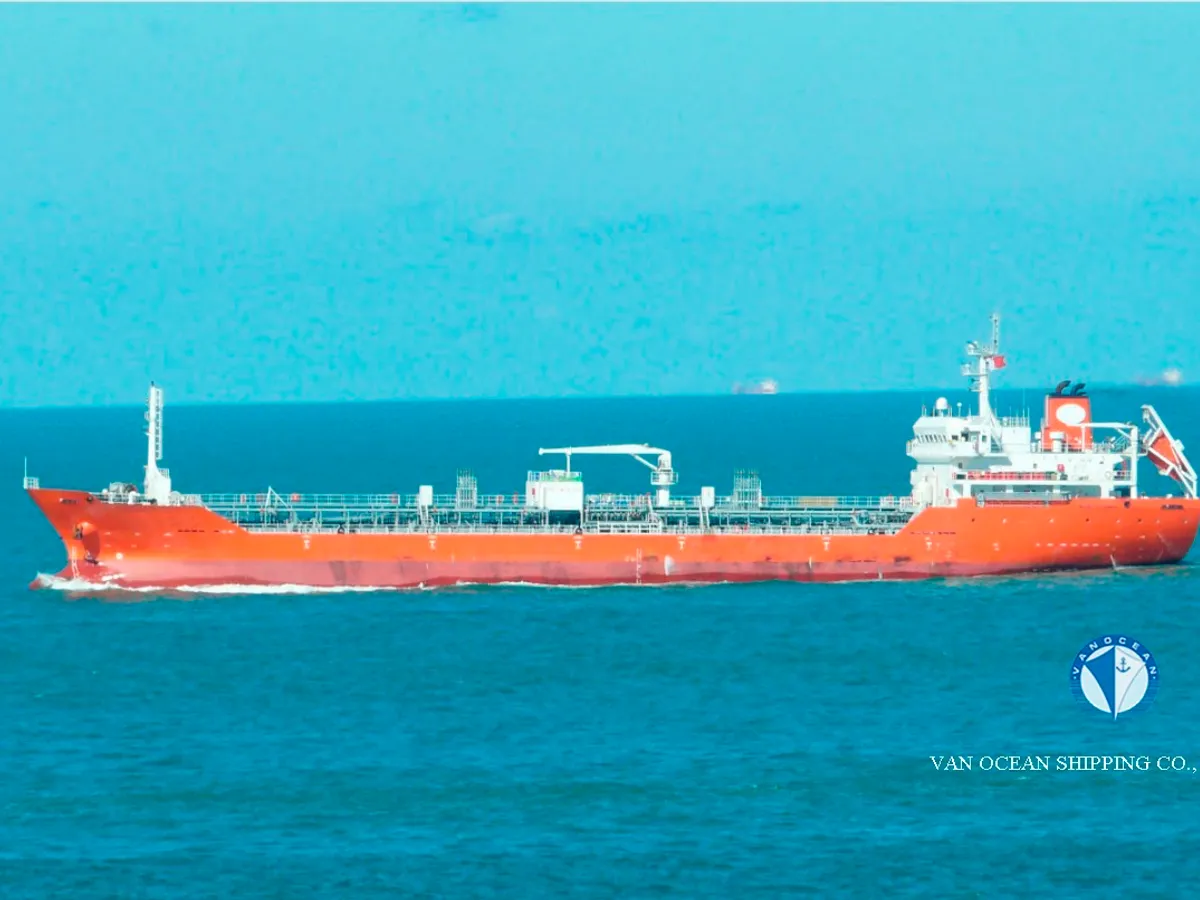 Kapal tanker minyak/bahan kimia kanggo didol