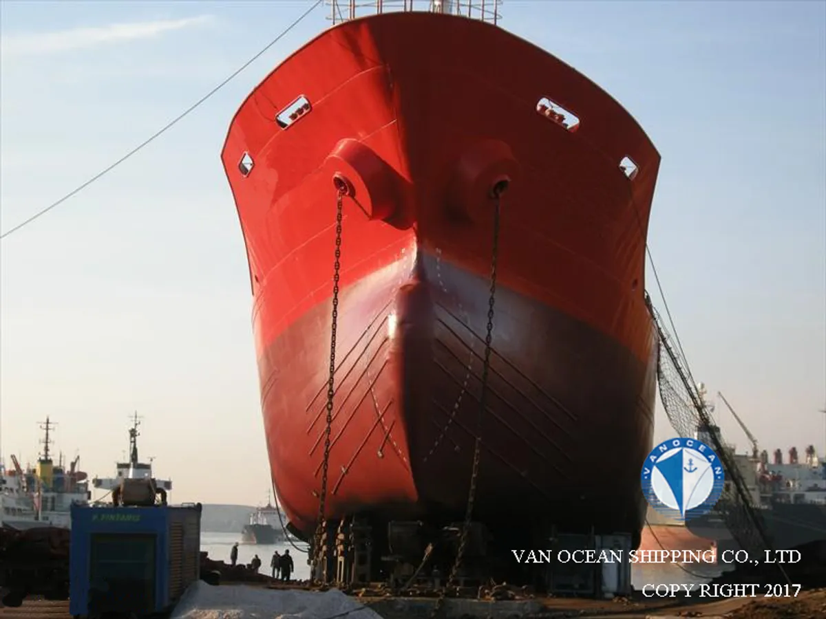 Kapal tanker minyak/bahan kimia kanggo didol