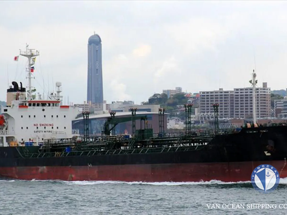 Kapal tanker minyak/bahan kimia kanggo didol