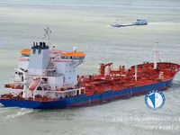 Kapal tanker minyak/bahan kimia kanggo didol