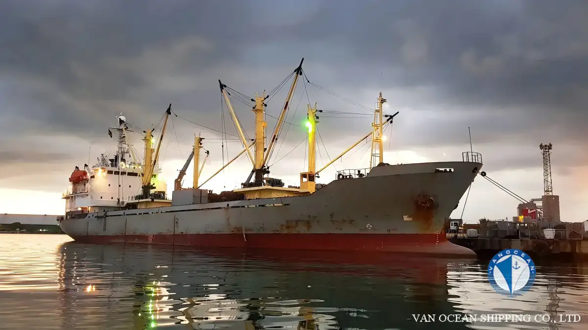 Kapal reefer kanggo didol