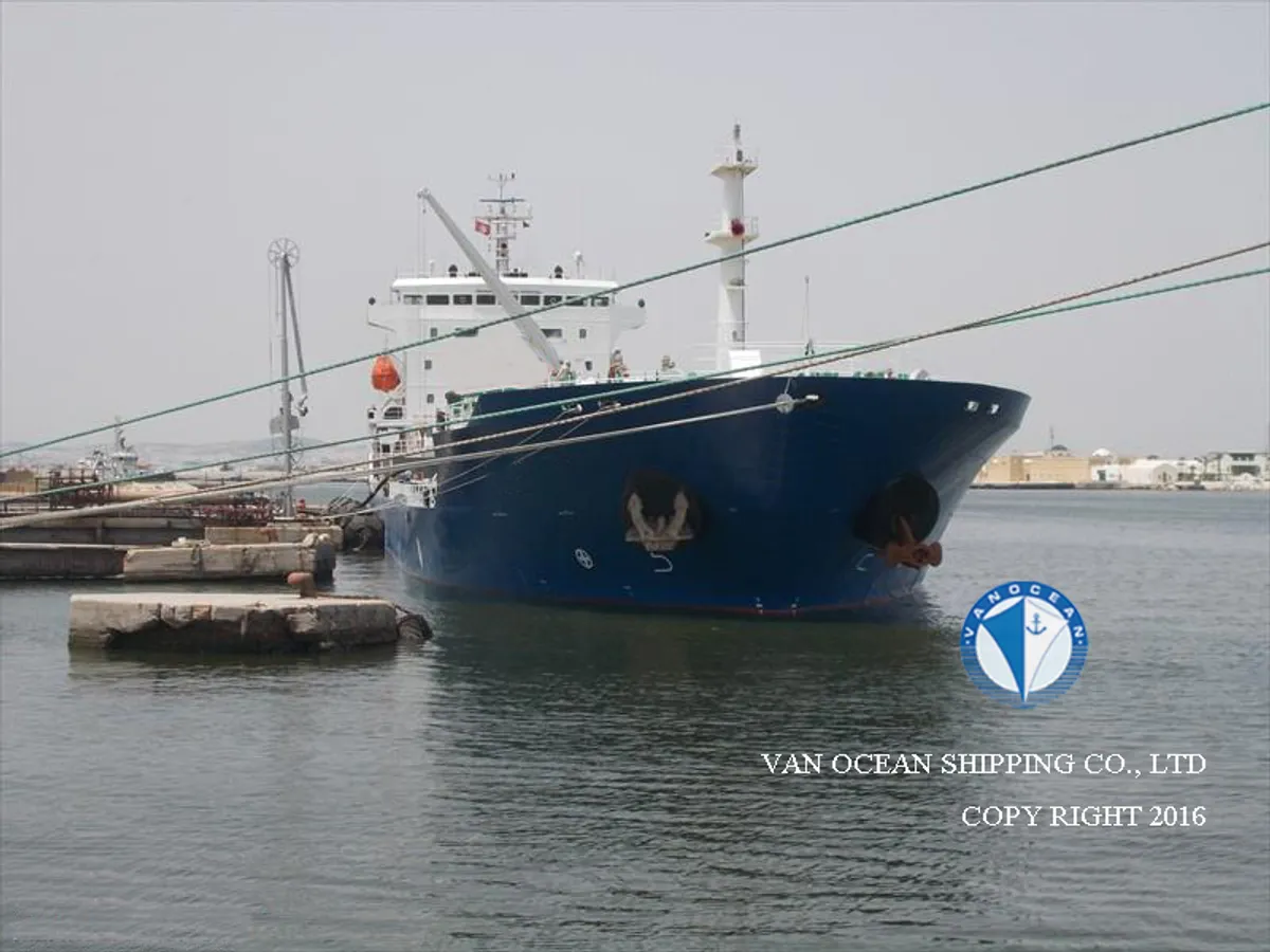 Kapal tanker minyak/bahan kimia kanggo didol