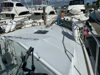 Kapal riset kanggo didol