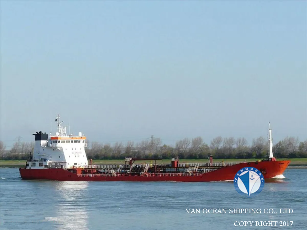 Kapal tanker minyak/bahan kimia kanggo didol