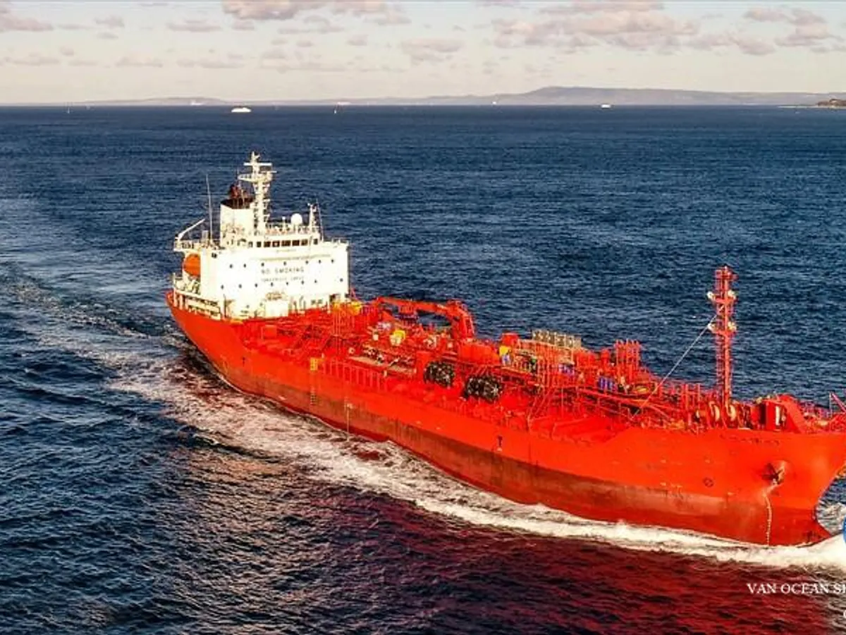Kapal tanker minyak/bahan kimia kanggo didol